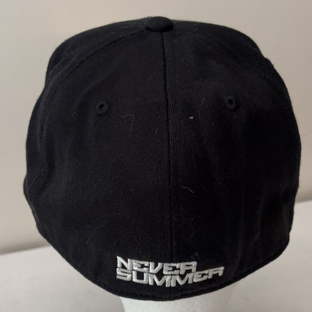 Never Summer Colorado Hat Snowboards Flat Brim 210 Fitted 6 7/8-7 1/4 Skater - Picture 6 of 9